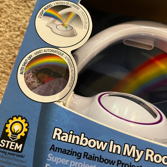 New in box rainbow light projector - Picture 5 of 5